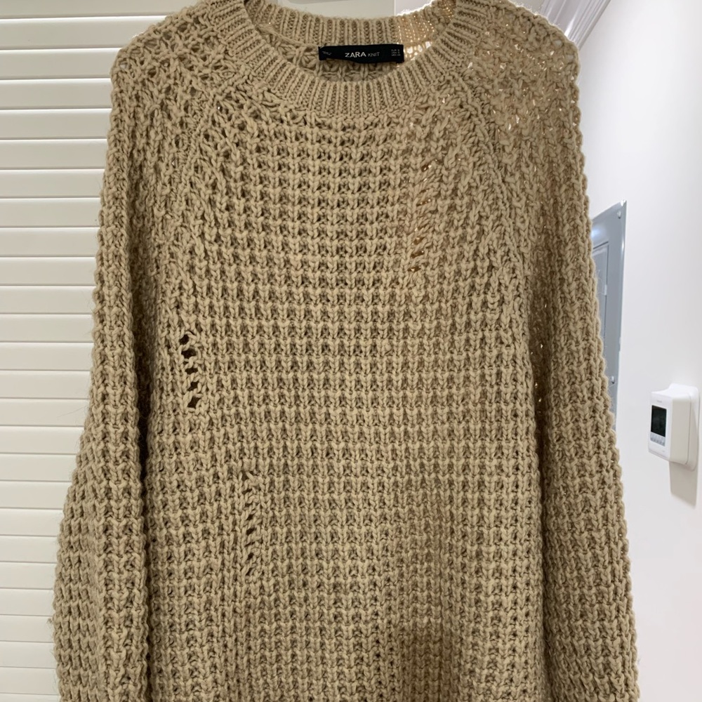 Zara oat color sweater